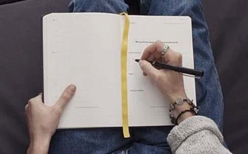 记一件事作文200字